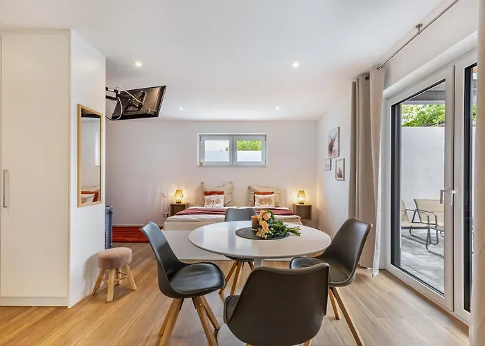 Studio 1 Parkside Apartments